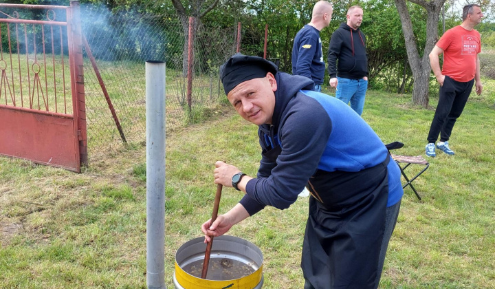 Stavanie mája a súťaž vo varení guľášu 2023